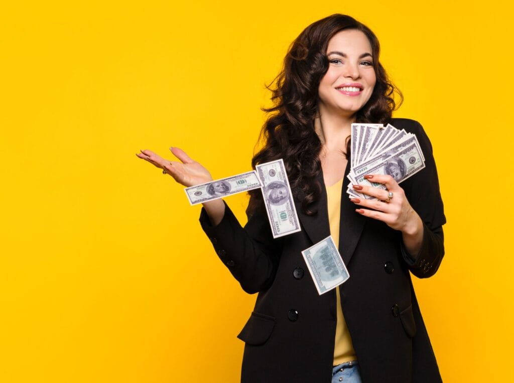 how-to-make-money-with-no-skills woman cash