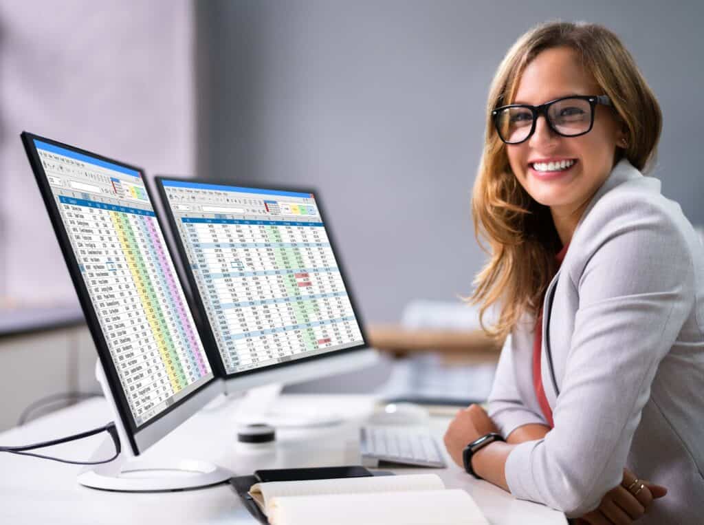 how-to-make-money-as-a-data-analyst woman smiling